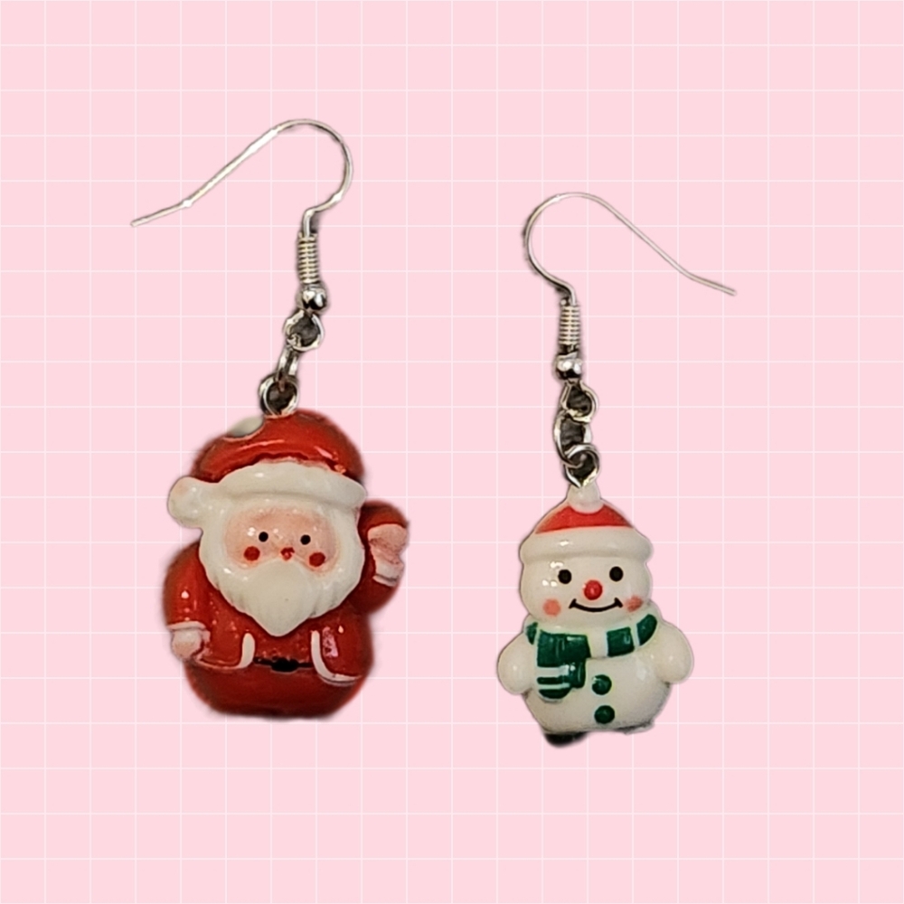 Mismatch Santa & Snowman Earrings